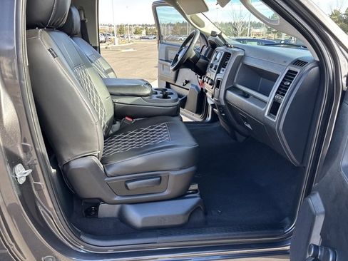 Used 2017 RAM 1500 Tradesman w/ Chrome Appearance Group image 19