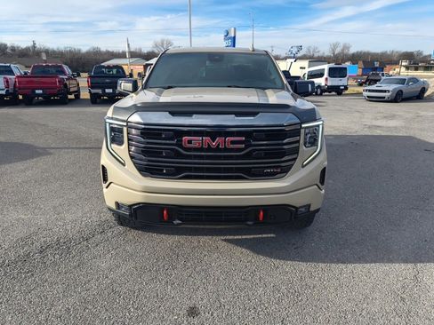 Used 2022 GMC Sierra 1500 AT4 w/ AT4 Preferred Package image 8