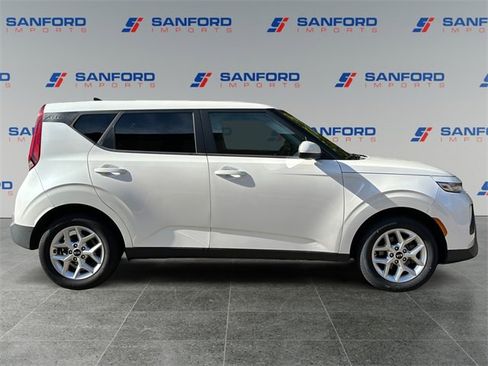 Used 2021 Kia Soul S image 6