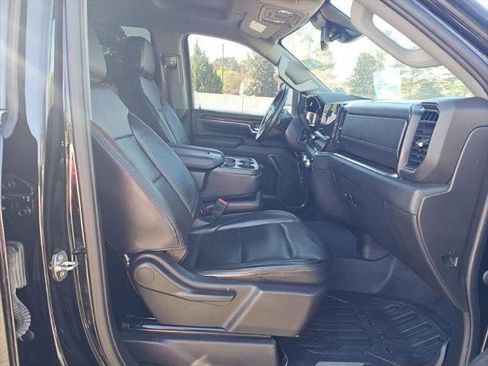 Used 2024 GMC Sierra 3500 SLE image 21