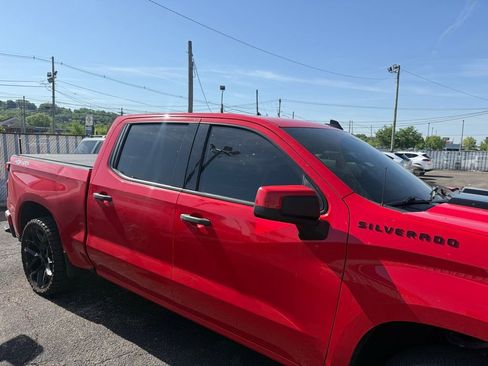 Used 2022 Chevrolet Silverado 1500 Custom image 1