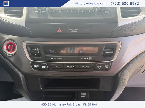 Used 2018 Honda Pilot LX image 17
