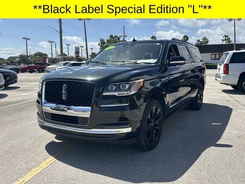 Certified 2022 Lincoln Navigator L Black Label AWD/4WD image 2
