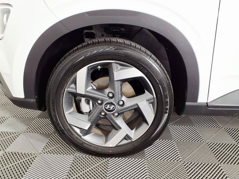 Certified 2026 Hyundai Venue SEL FWD image 7