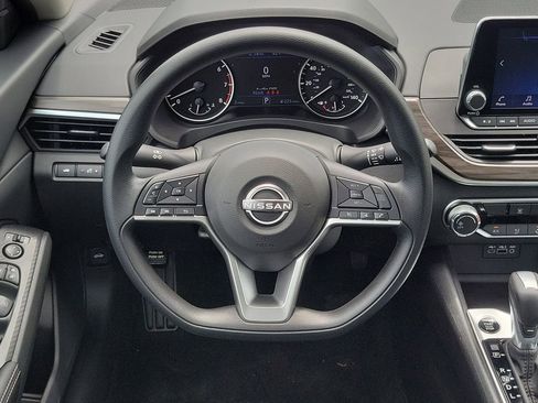 New 2026 Nissan Altima 2.5 SV FWD image 18
