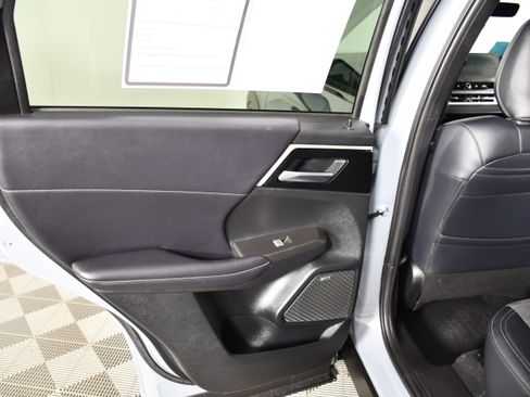 Used 2026 Mitsubishi Outlander AWD image 47