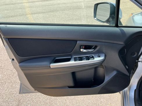Used 2015 Subaru Crosstrek 2.0i Premium image 21