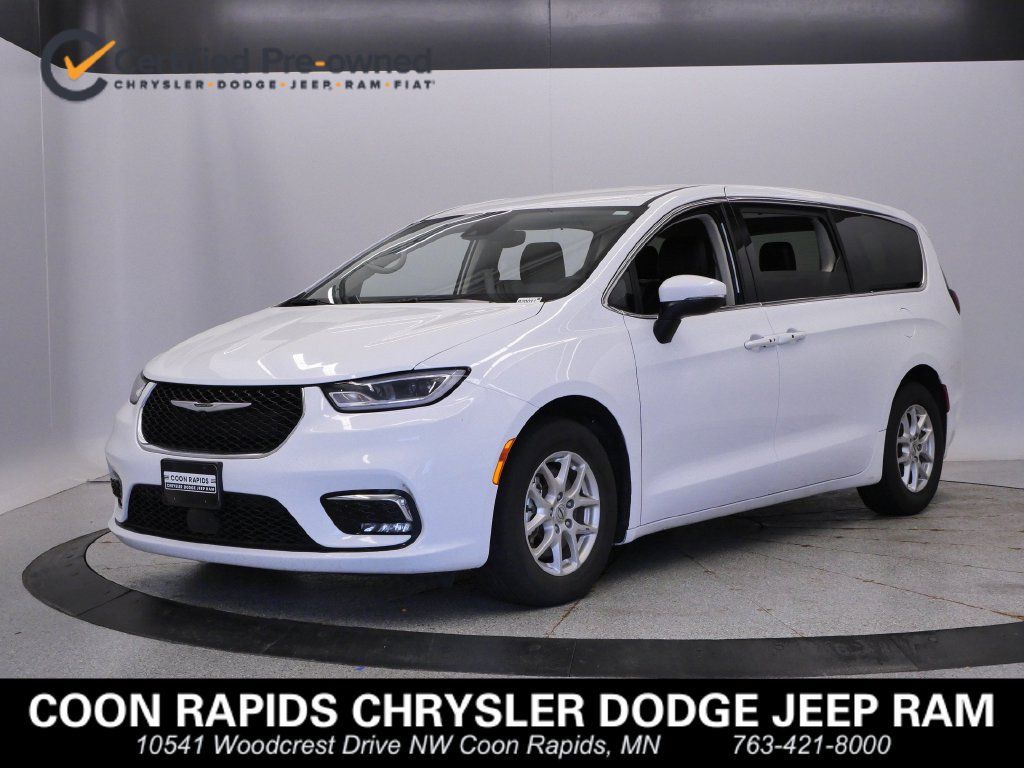 Certified 2023 Chrysler Pacifica Touring-L FWD 360° Tour