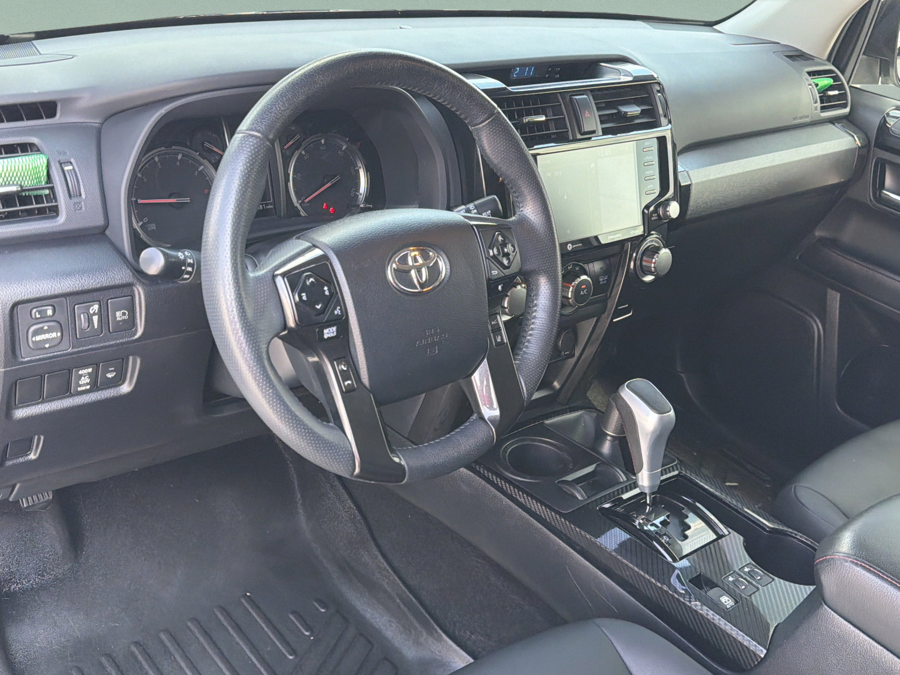 Used 2022 Toyota 4Runner TRD Off-Road Premium w/ Moonroof Package AWD/4WD image 9