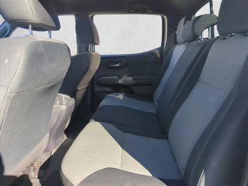 Used 2021 Toyota Tacoma TRD Sport image 11