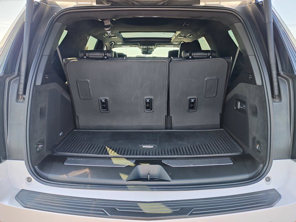 Used 2025 Cadillac Escalade V w/ LPO, Floor Liner Package AWD/4WD image 10
