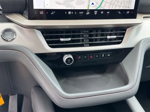 New 2025 Ford Explorer Active image 30