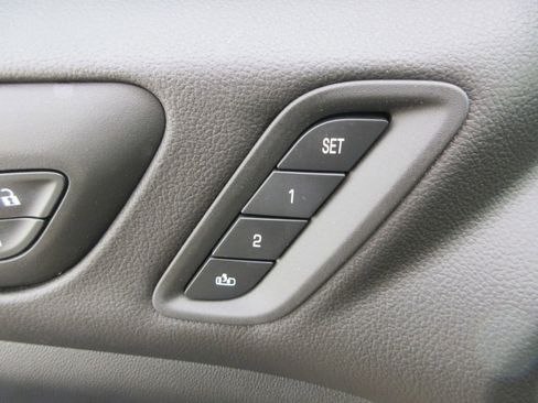 Certified 2023 GMC Acadia SLT w/ Elevation Edition image 23