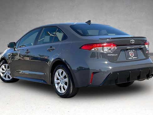 Used 2024 Toyota Corolla SE w/ SE Premium Package FWD image 32