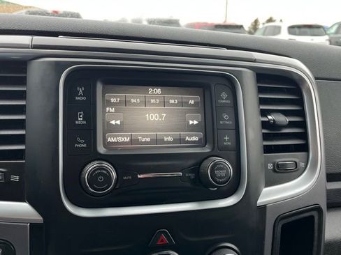 Used 2022 RAM 1500 Classic SLT AWD/4WD image 35