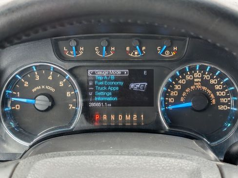 Used 2014 Ford F150 XLT w/ XLT Chrome Package AWD/4WD image 24