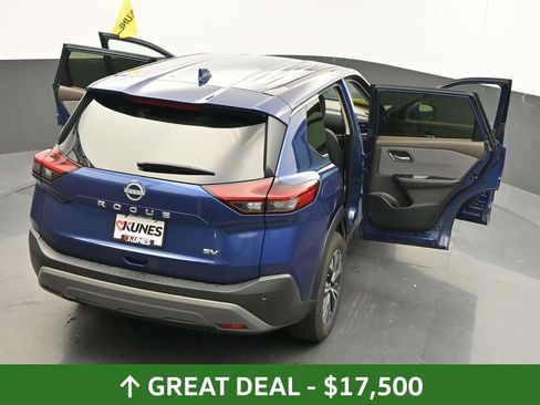 Used 2023 Nissan Rogue SV image 64
