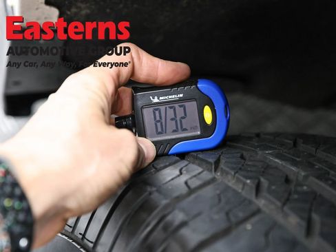 Used 2021 Chevrolet Silverado 1500 LT AWD/4WD image 30