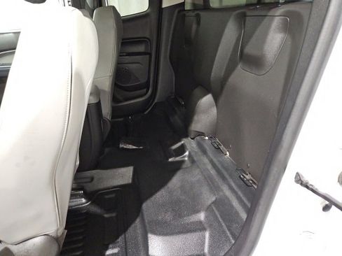 Used 2017 GMC Canyon SL image 10