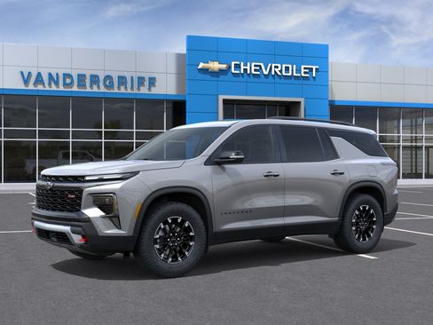 New 2026 Chevrolet Traverse Z71 w/ Enhanced Driving Package AWD/4WD image 2
