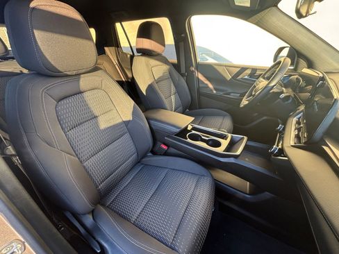 Used 2025 Chevrolet Equinox LT image 36