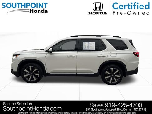 Certified 2025 Honda Pilot Touring image 4