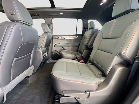 New 2026 GMC Acadia AT4 w/ Luxury Package image 17