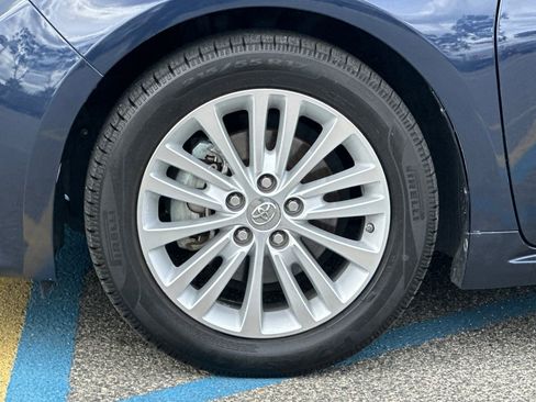 Used 2014 Toyota Avalon Limited FWD image 25