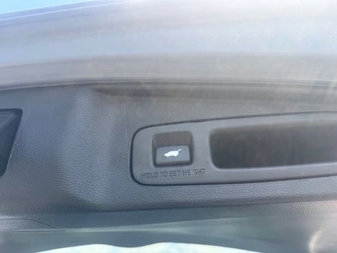 Used 2022 Honda CR-V Touring image 24