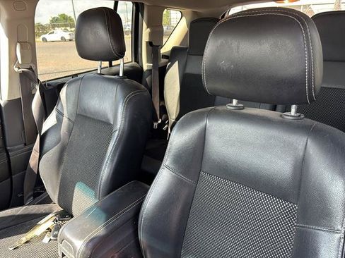 Used 2016 Jeep Compass Latitude FWD image 10