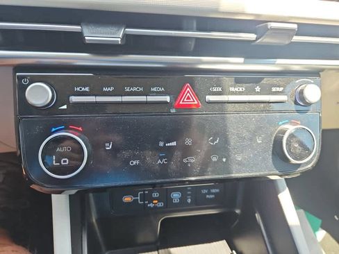 Used 2025 Hyundai Tucson SEL FWD image 17