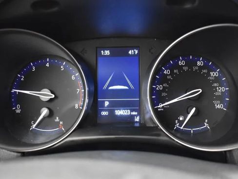 Used 2021 Toyota C-HR XLE image 28