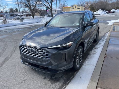 Used 2025 Audi Q5 Premium Plus w/ Premium Plus image 45