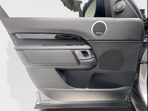 Used 2023 Land Rover Discovery HSE R-Dynamic image 20