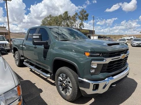 Used 2025 Chevrolet Silverado 2500 LT AWD/4WD image 1