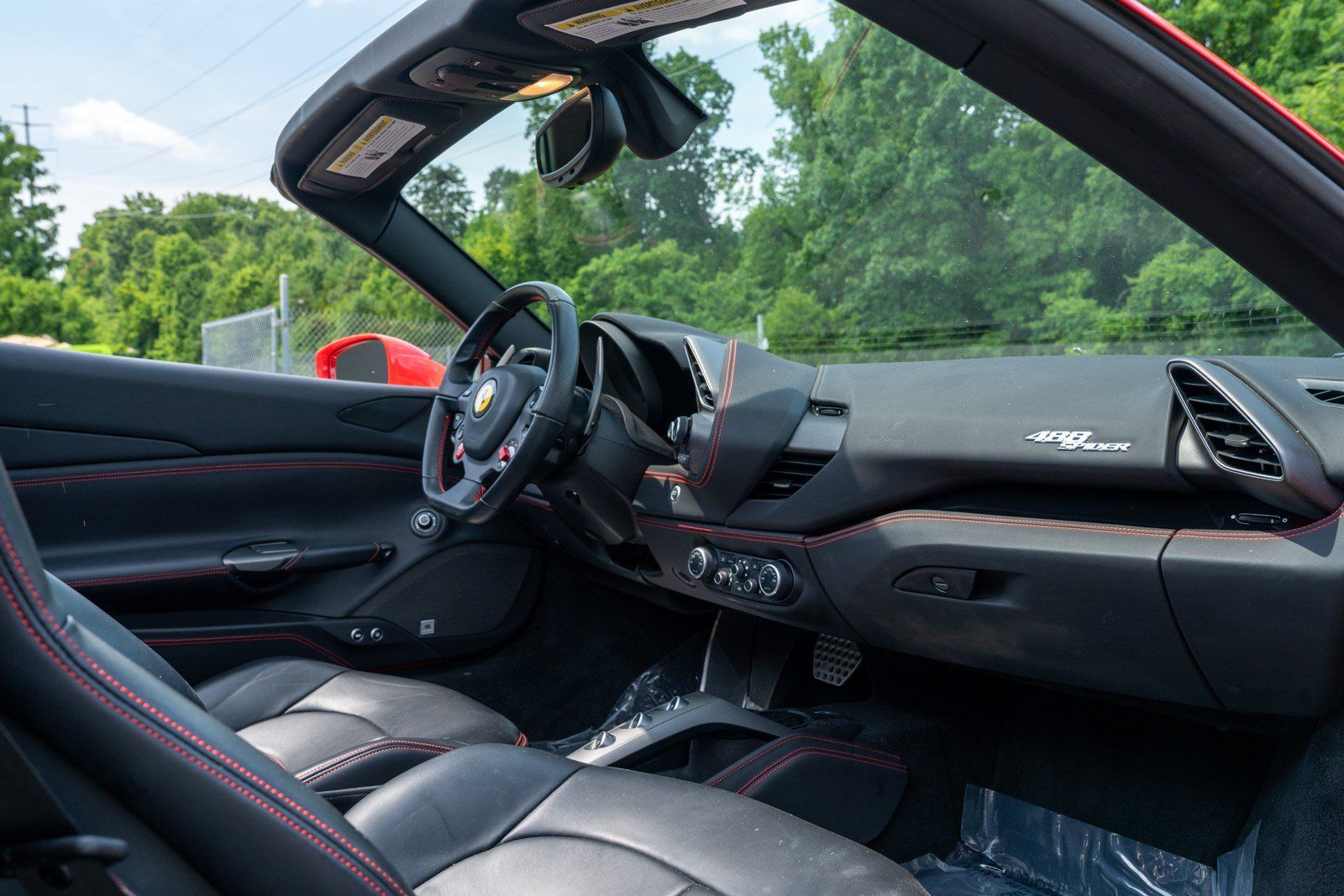 Used 2018 Ferrari 488 Spider RWD image 47