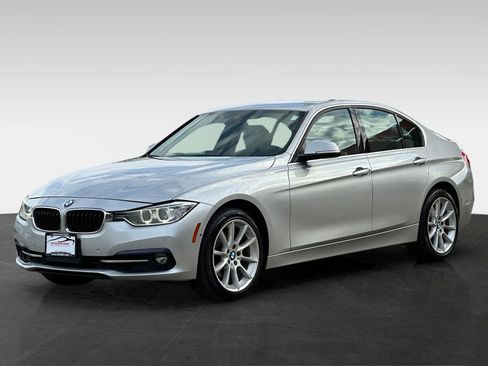 Used 2017 BMW 330i xDrive Sedan image 3