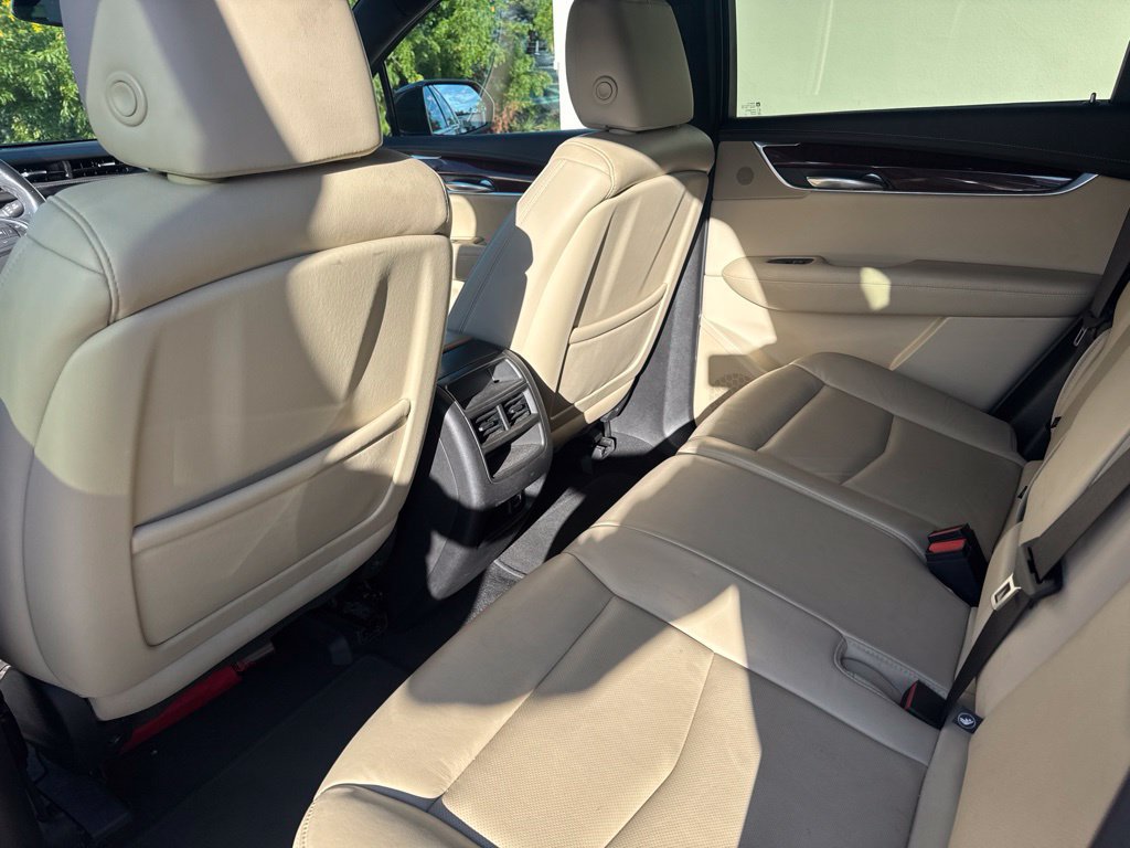 Used 2019 Cadillac XT5 Luxury AWD/4WD image 8