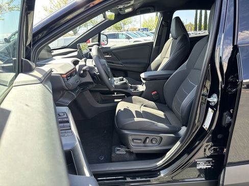 New 2026 Subaru Uncharted Premium FWD image 13