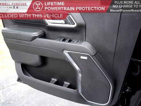 Used 2024 Chevrolet Silverado 2500 LTZ w/ LTZ Convenience Package image 26