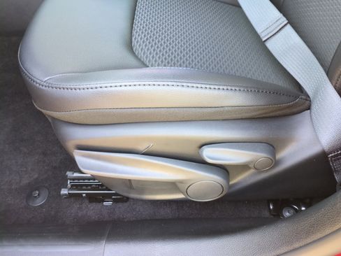 New 2026 Jeep Compass Latitude image 14