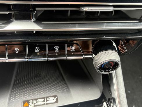 New 2026 Chevrolet Traverse LT w/ Driver Confidence Package image 27