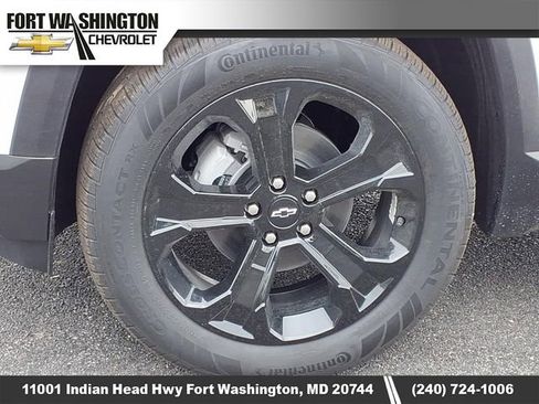 New 2026 Chevrolet Equinox LT w/ Midnight Edition FWD image 5