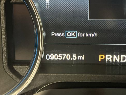 Used 2015 Ford F150 Lariat w/ Equipment Group 502A Luxury AWD/4WD image 17
