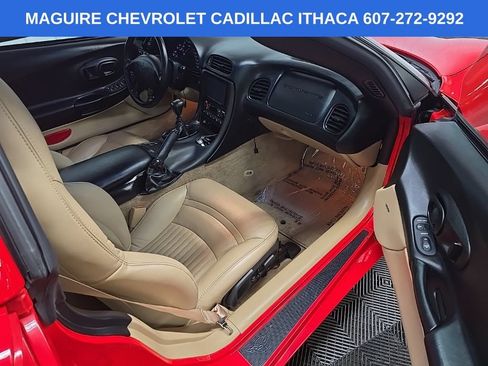 Used 2003 Chevrolet Corvette Coupe w/ Preferred Equipment Group RWD image 26