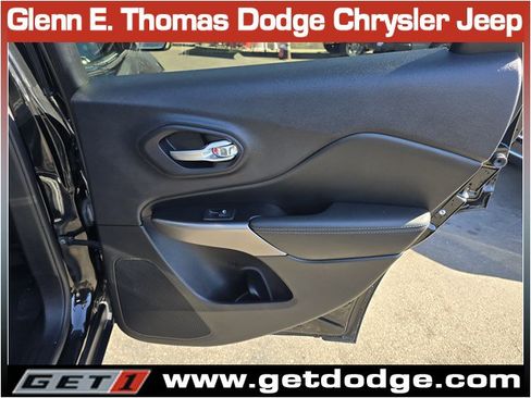 Certified 2022 Jeep Cherokee Latitude Lux FWD image 29