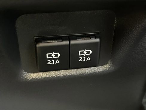 Used 2019 Toyota RAV4 XLE image 22