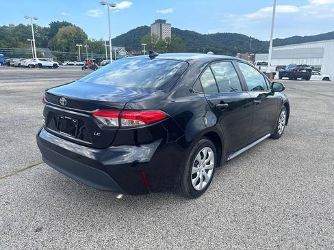 Used 2024 Toyota Corolla LE FWD image 5