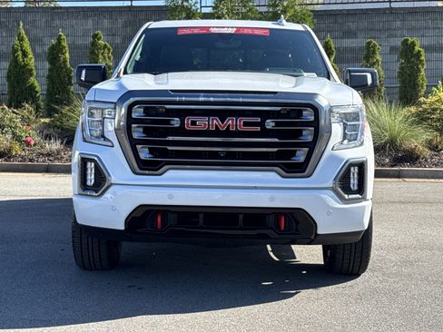 Used 2021 GMC Sierra 1500 AT4 w/ AT4 Premium Package image 3