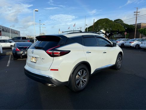 Used 2019 Nissan Murano SV image 3